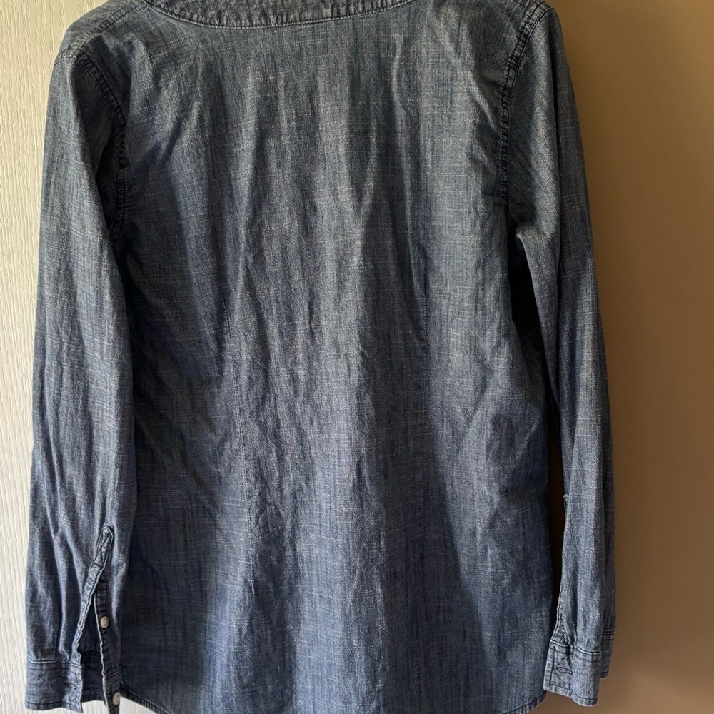 Van Heusen Denim Blue Women's Button Down Shirt - Picture 5 of 6